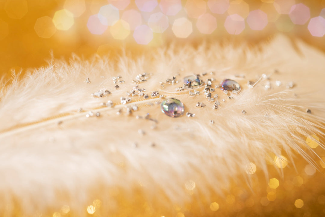 Perle, paiete si cristale - alege sa stralucesti in rochiile sezonului