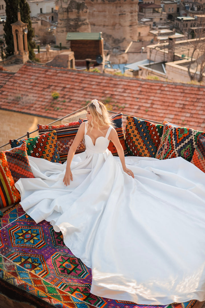 Rochie de mireasa cu trena Mia