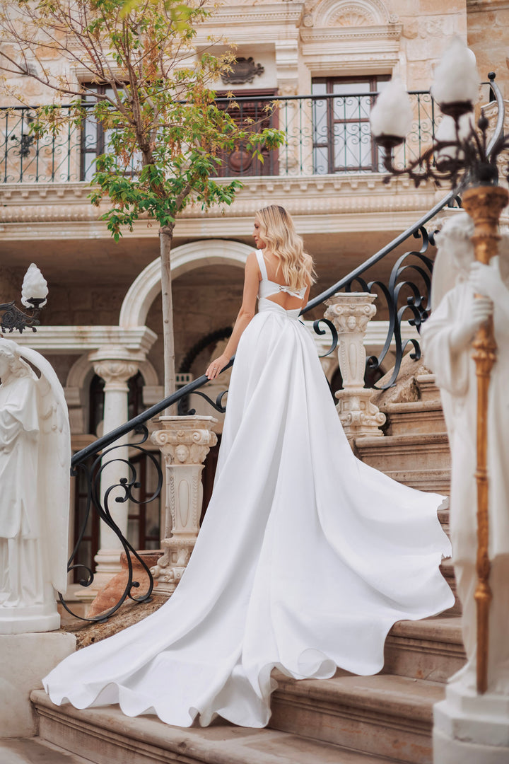 Rochie de mireasa cu trena Mia