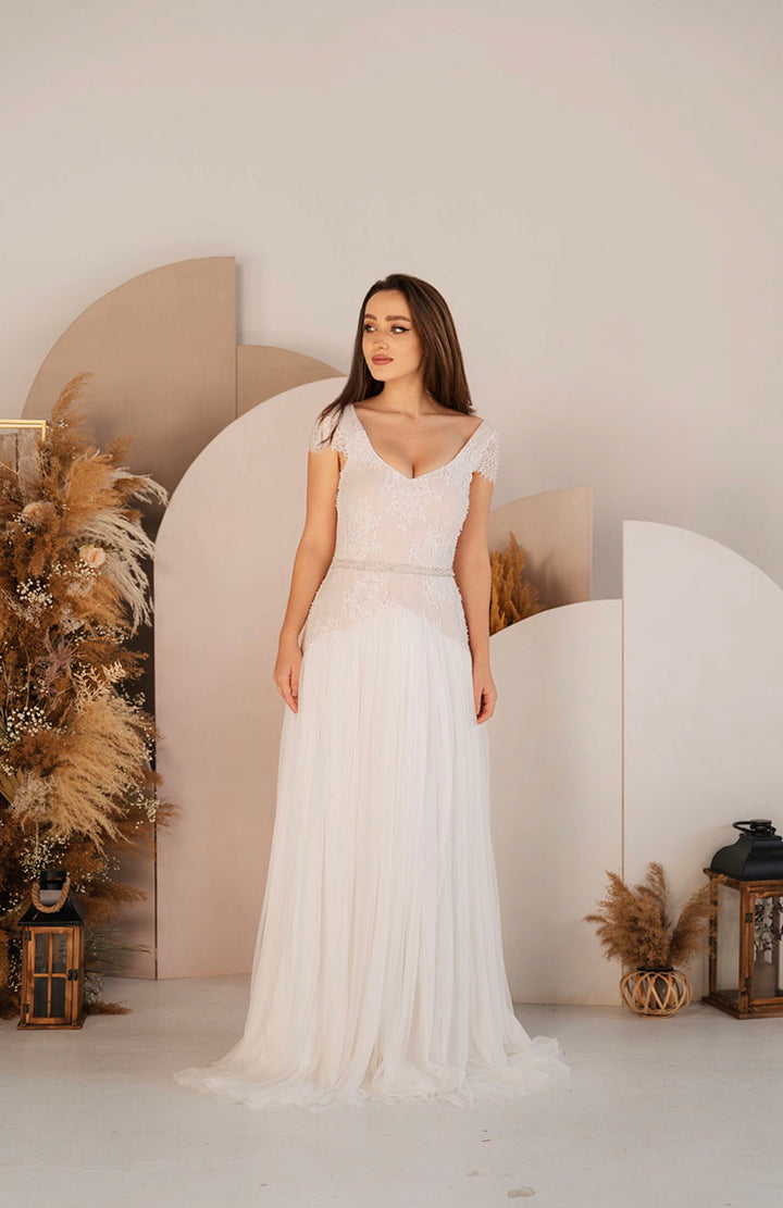 Luada wedding dress
