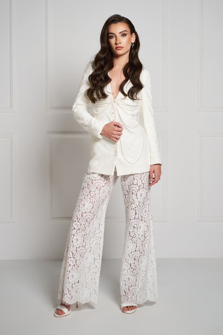 Costum din dantela cu perle Camela