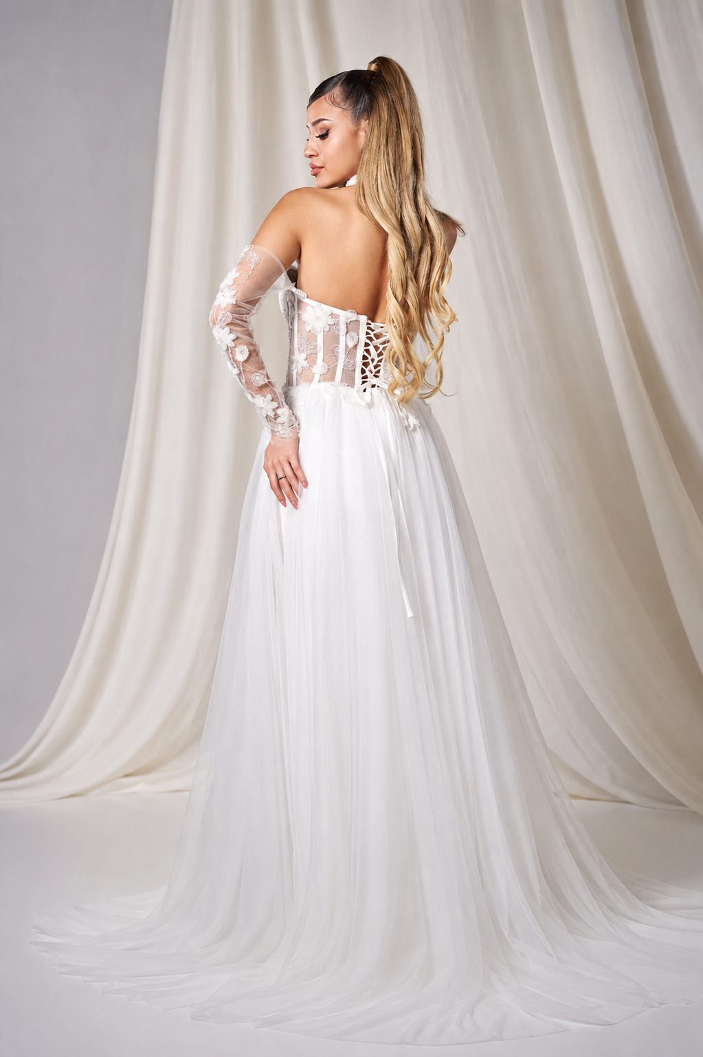 Rochie de mireasa Corsa