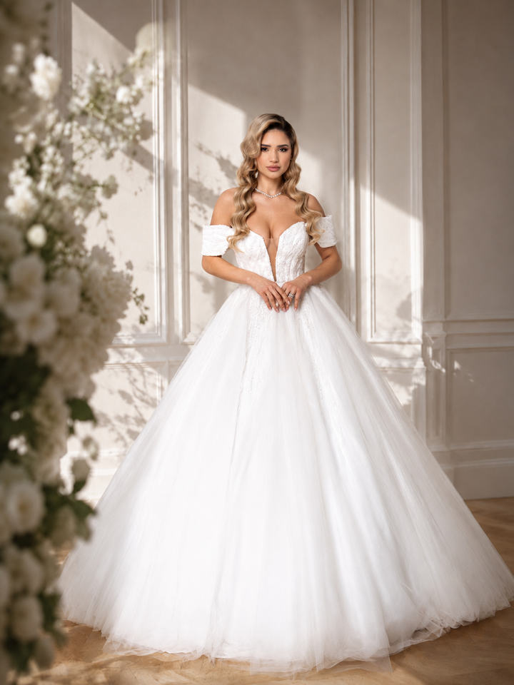 Rochie de mireasa printesa Reina