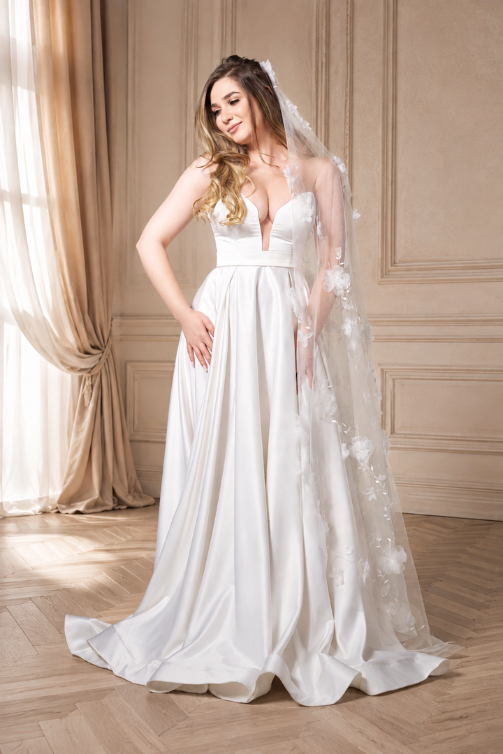 Rochie de mireasa Eva