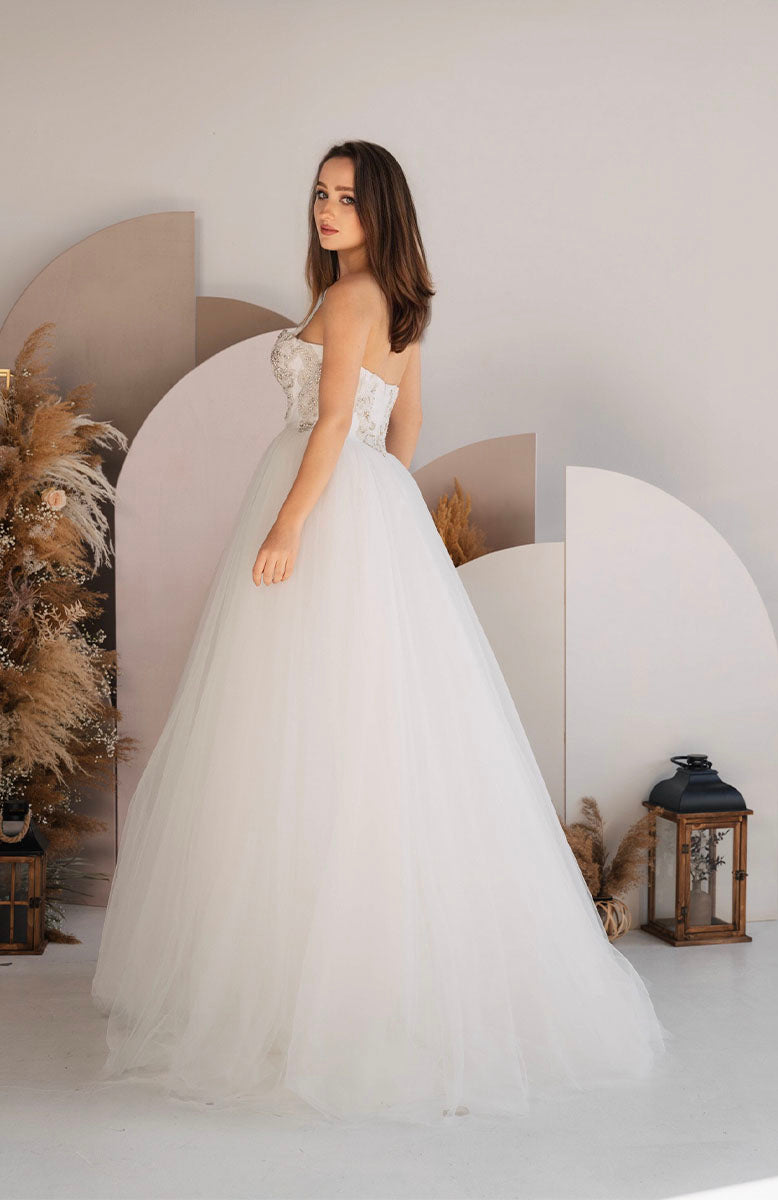 Iriana wedding dress